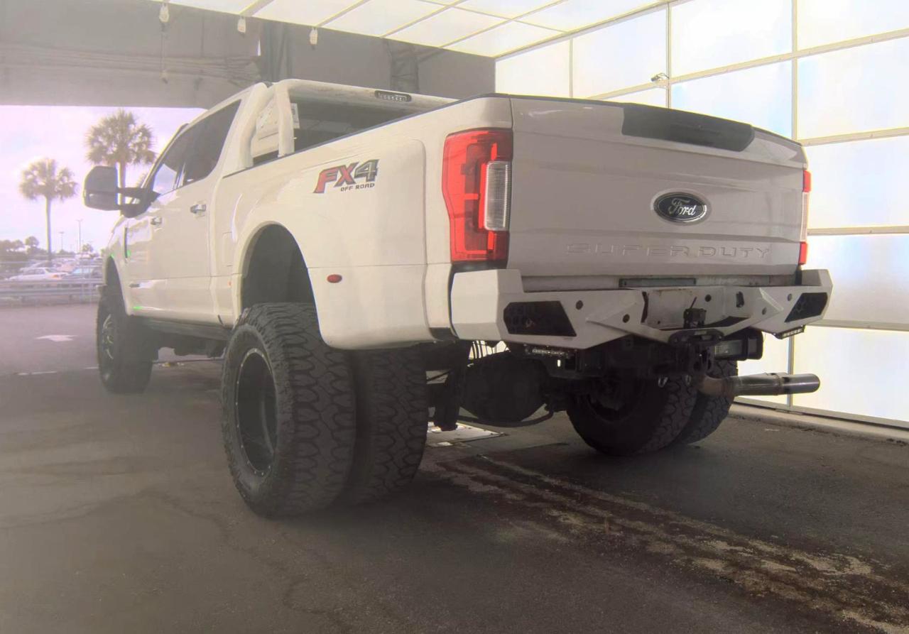 Ford Super Duty F-350 DRW  2018