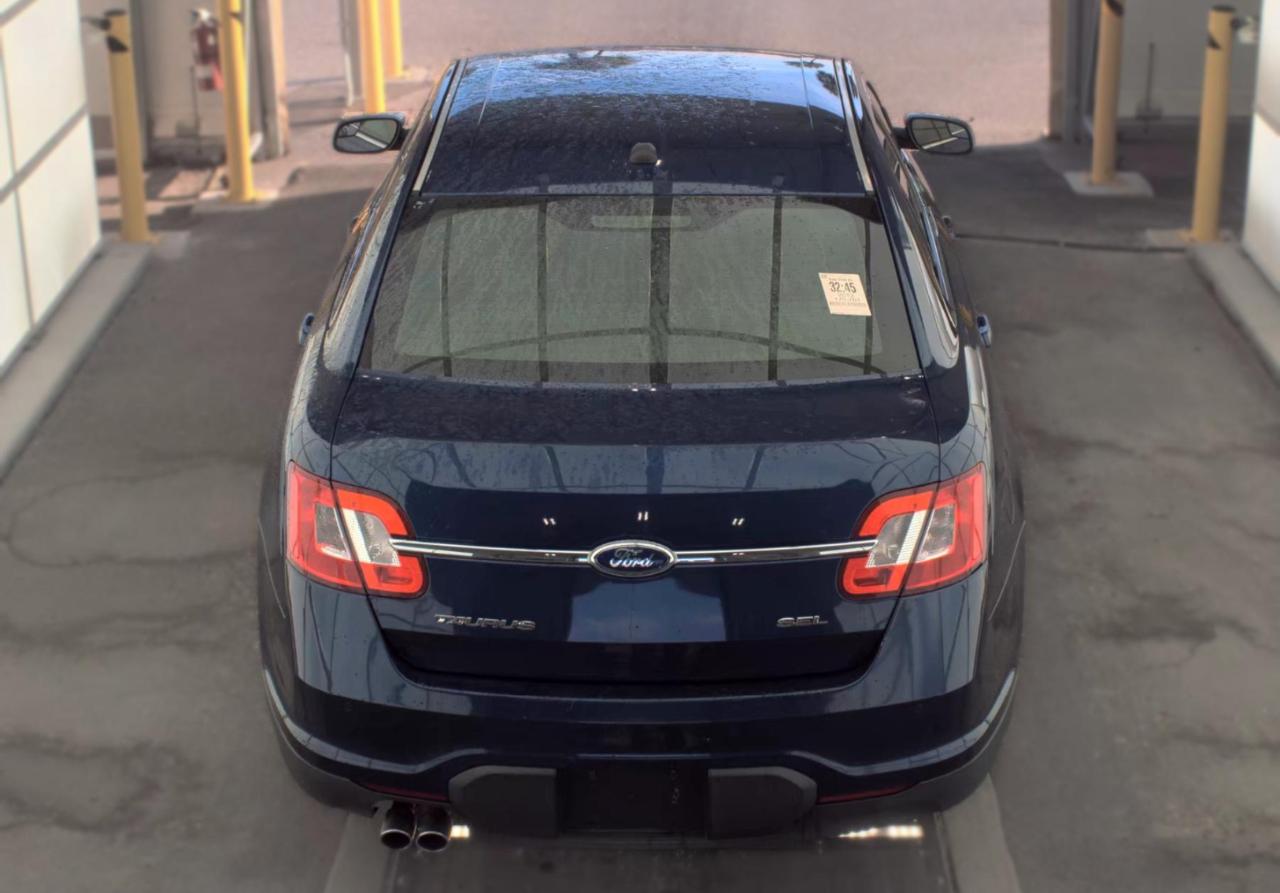 Ford Taurus  2012