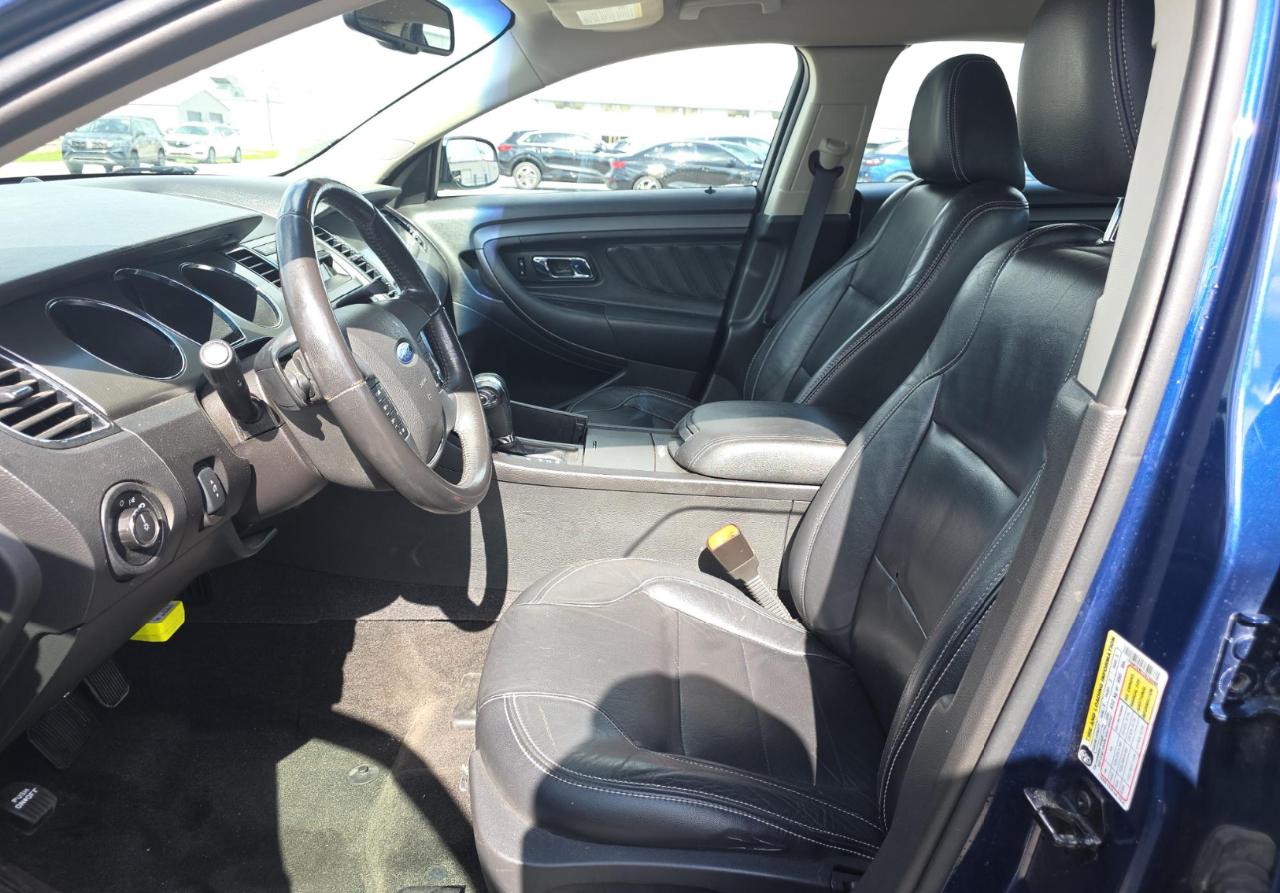 Ford Taurus  2012