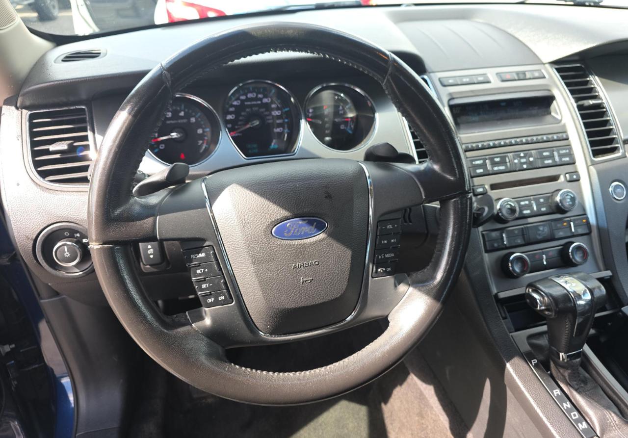 Ford Taurus  2012