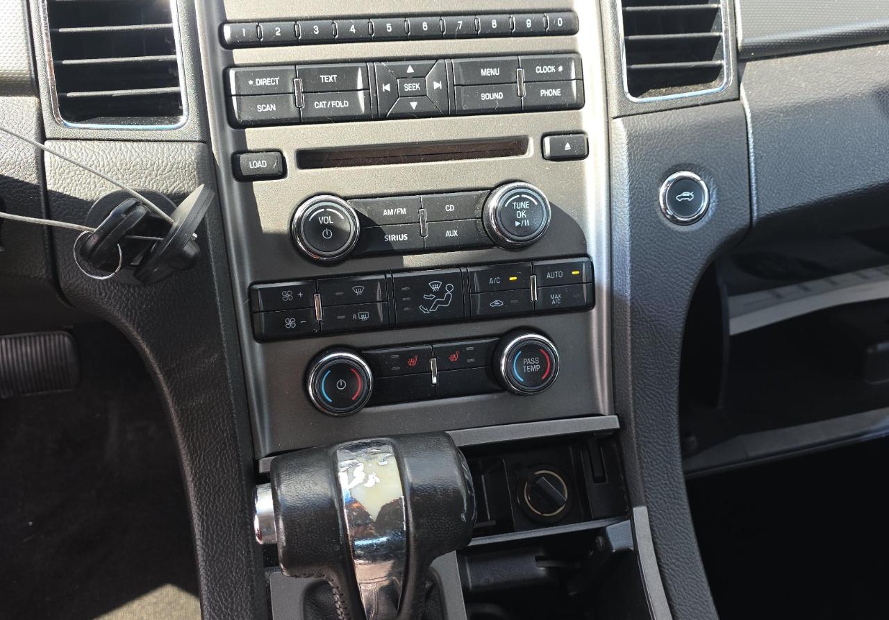 Ford Taurus  2012
