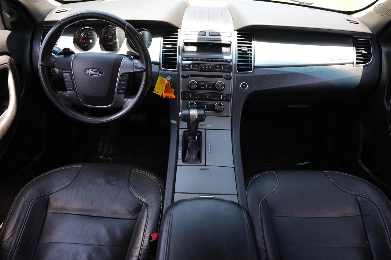 Ford Taurus  2012