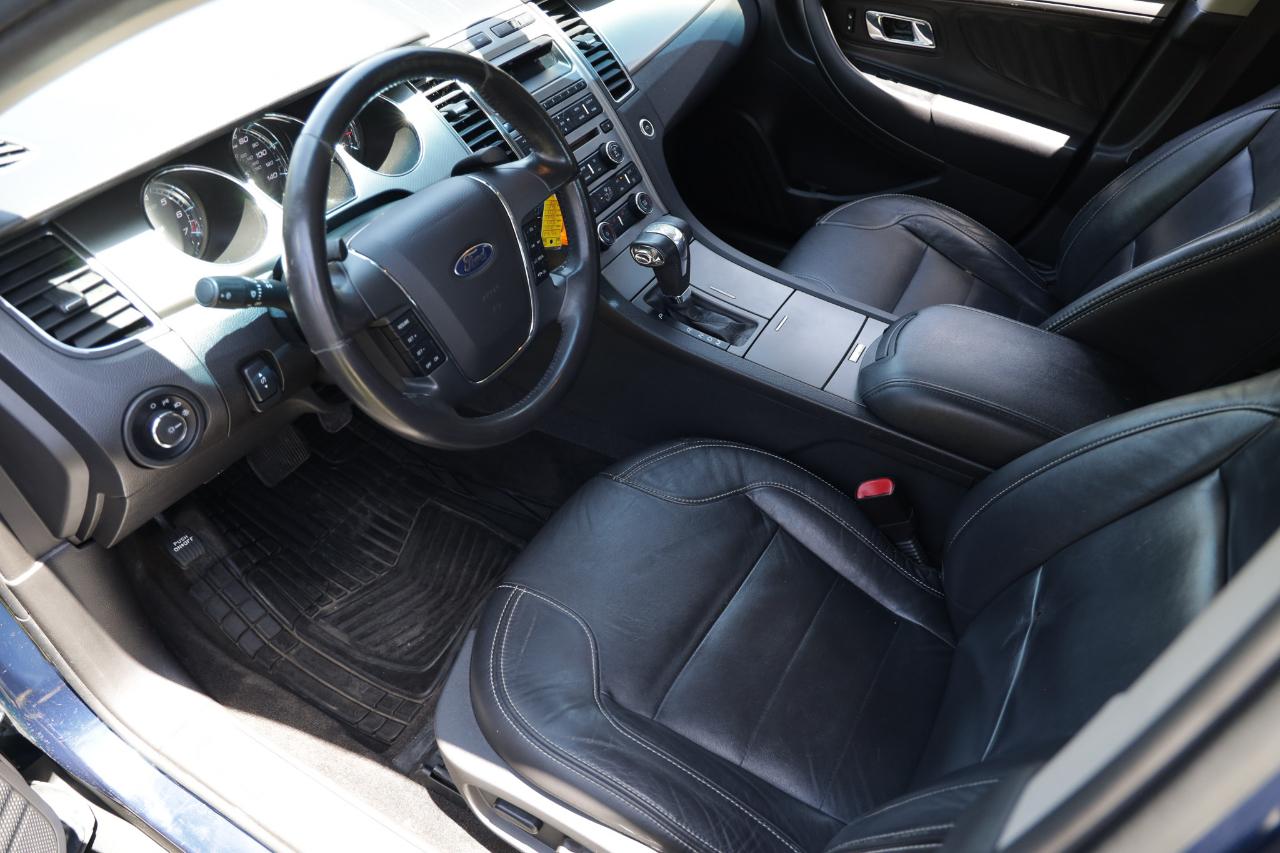 Ford Taurus  2012