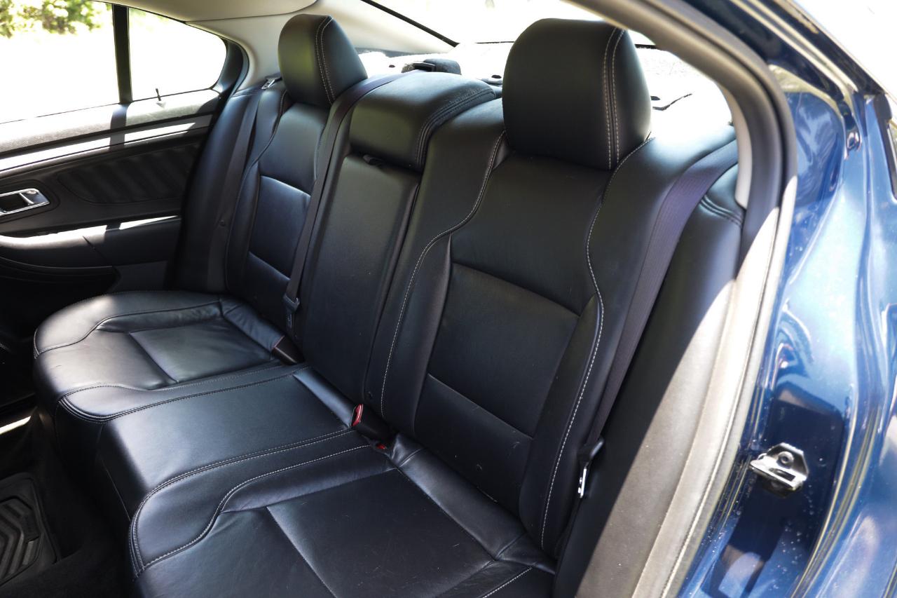 Ford Taurus  2012