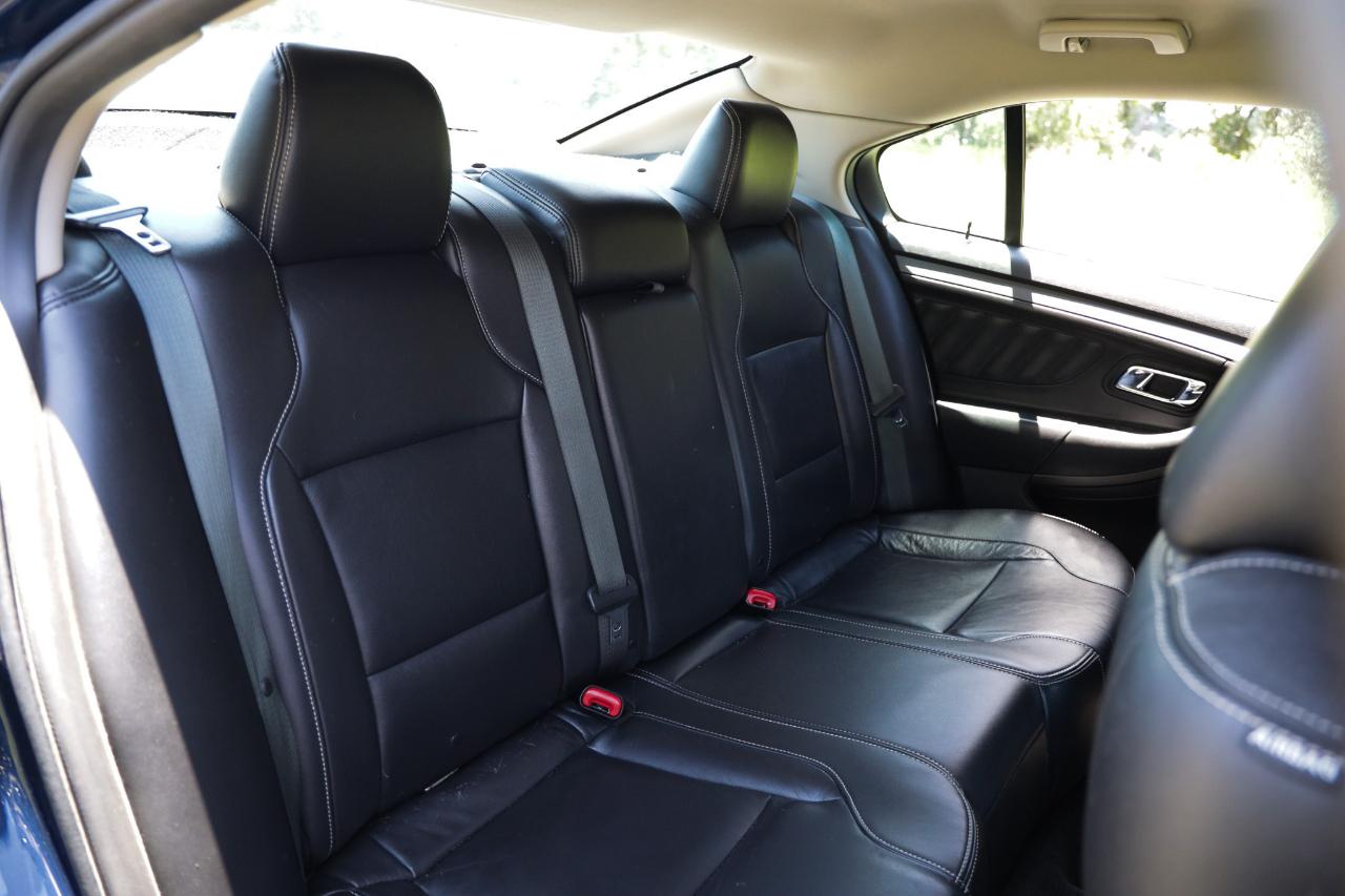 Ford Taurus  2012
