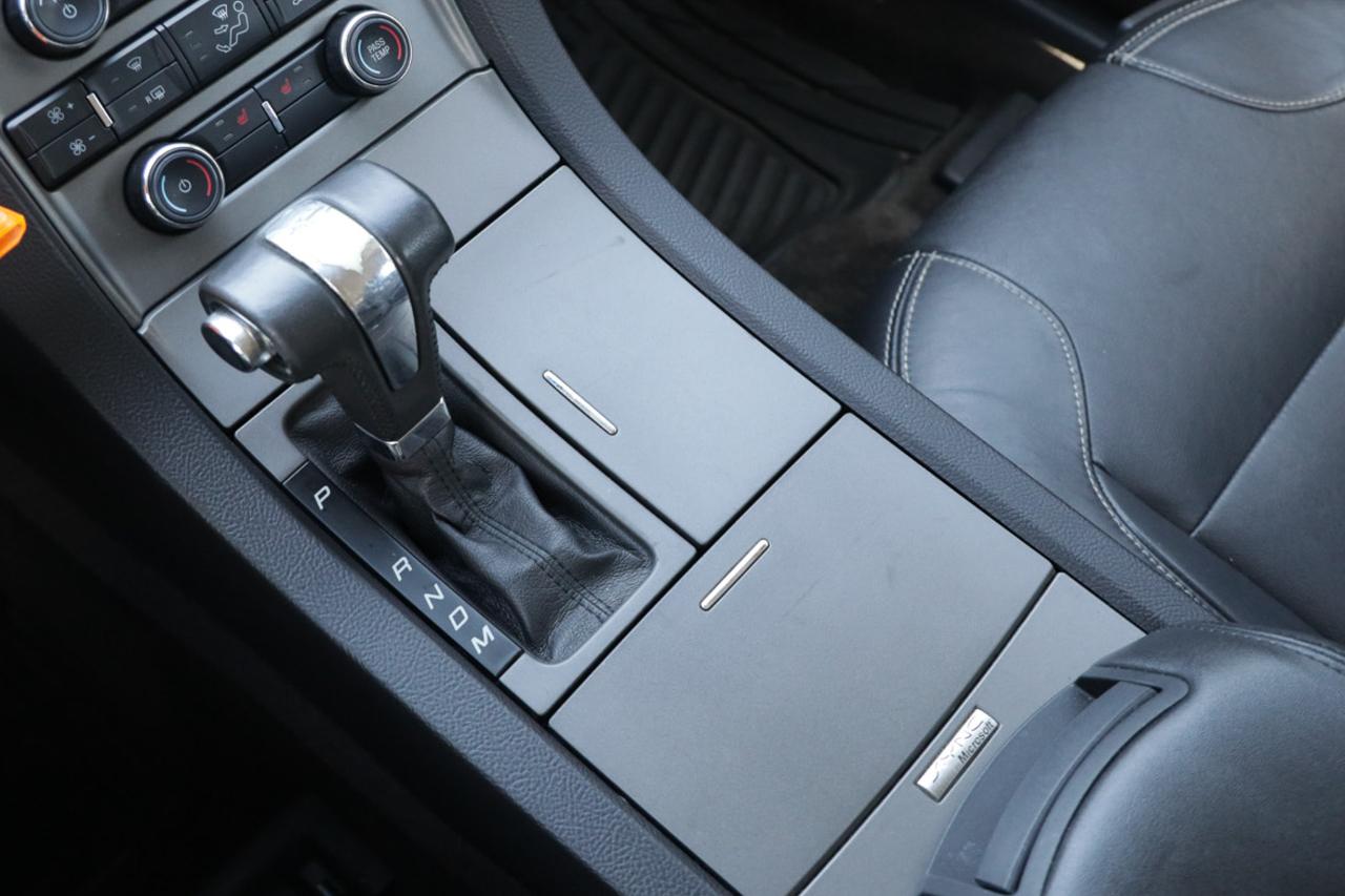 Ford Taurus  2012