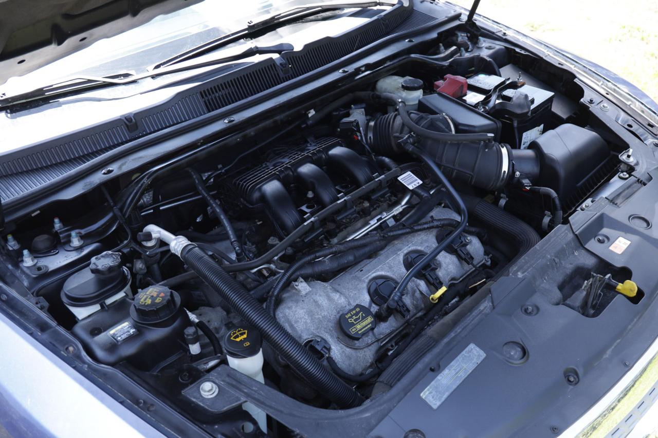 Ford Taurus  2012