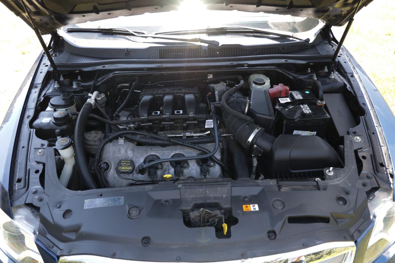 Ford Taurus  2012