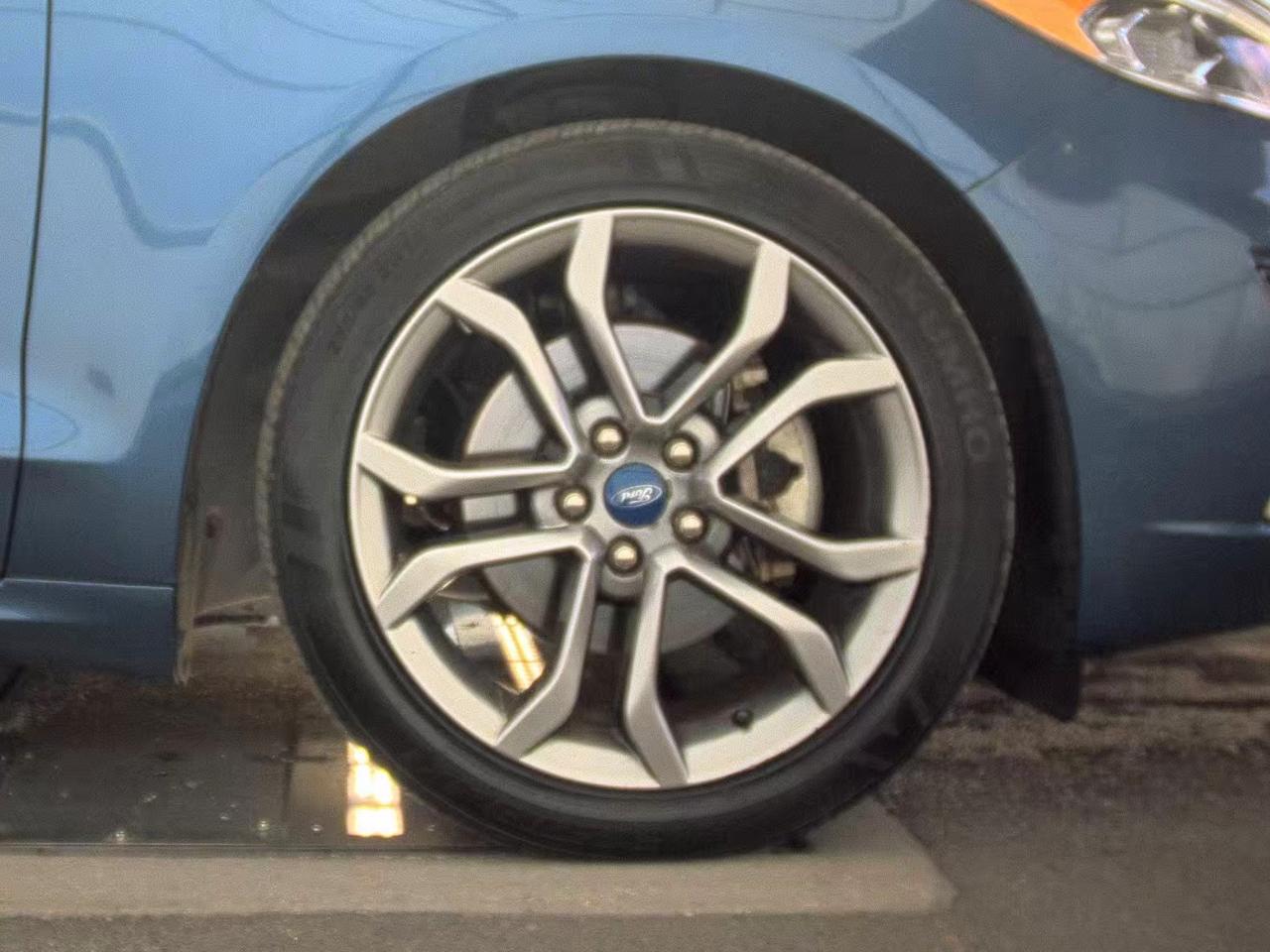 Ford Fusion  2019
