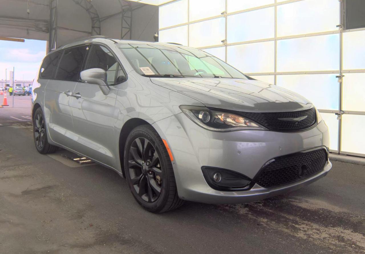 Chrysler Pacifica  2018