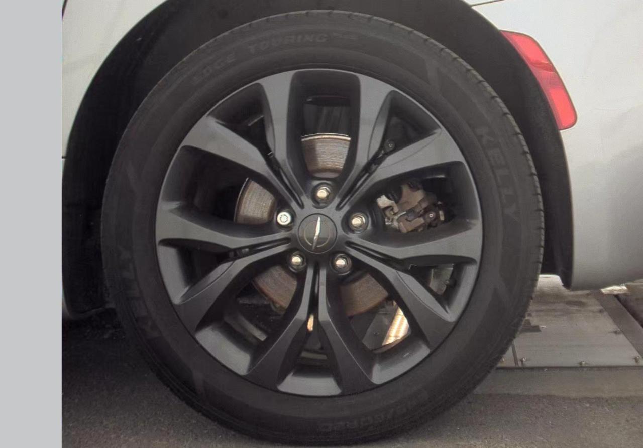 Chrysler Pacifica  2018
