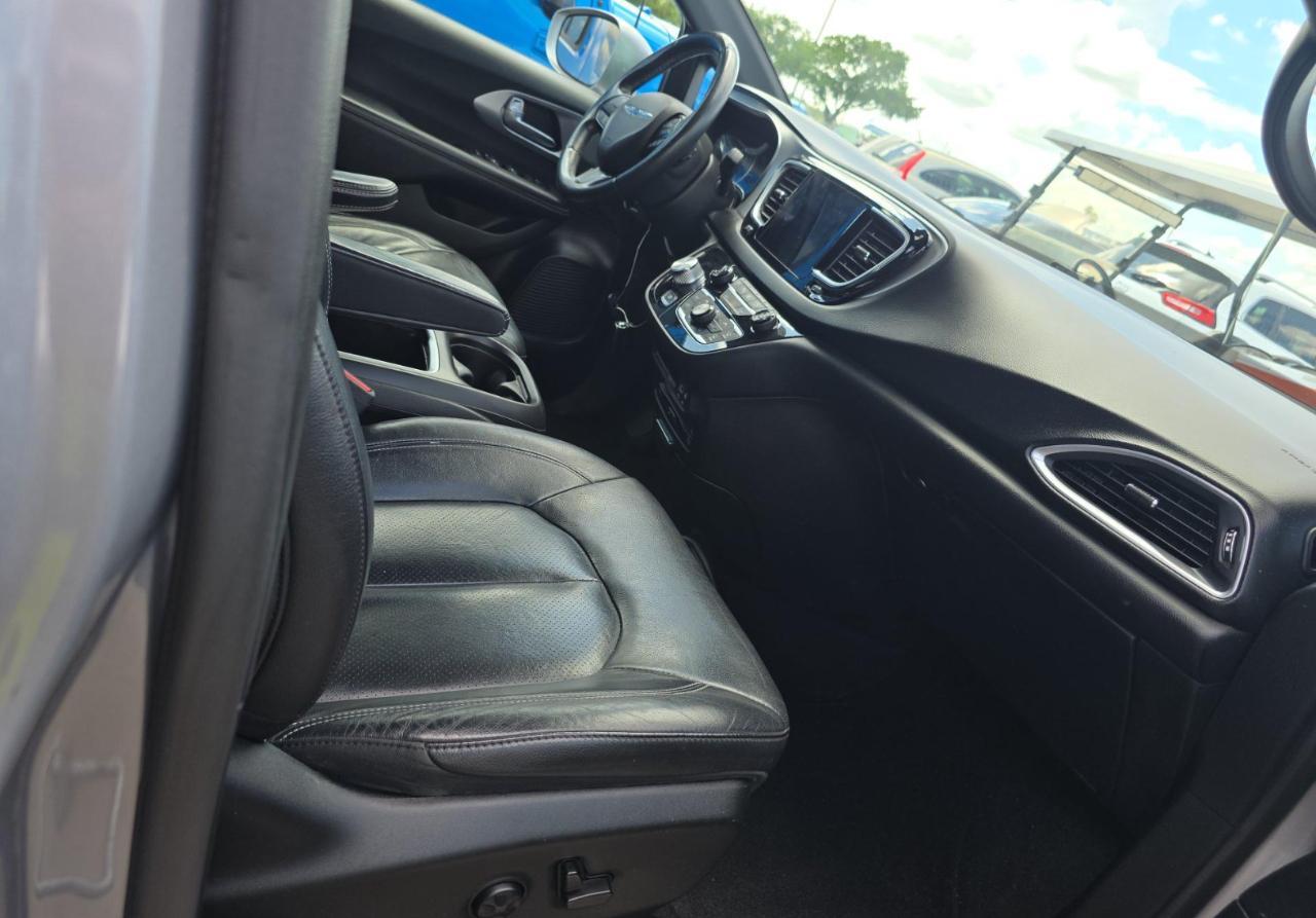 Chrysler Pacifica  2018