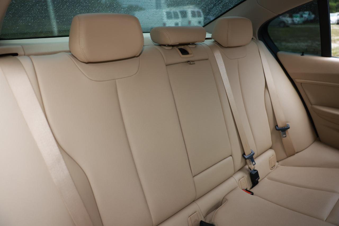 BMW 3 Series  2015