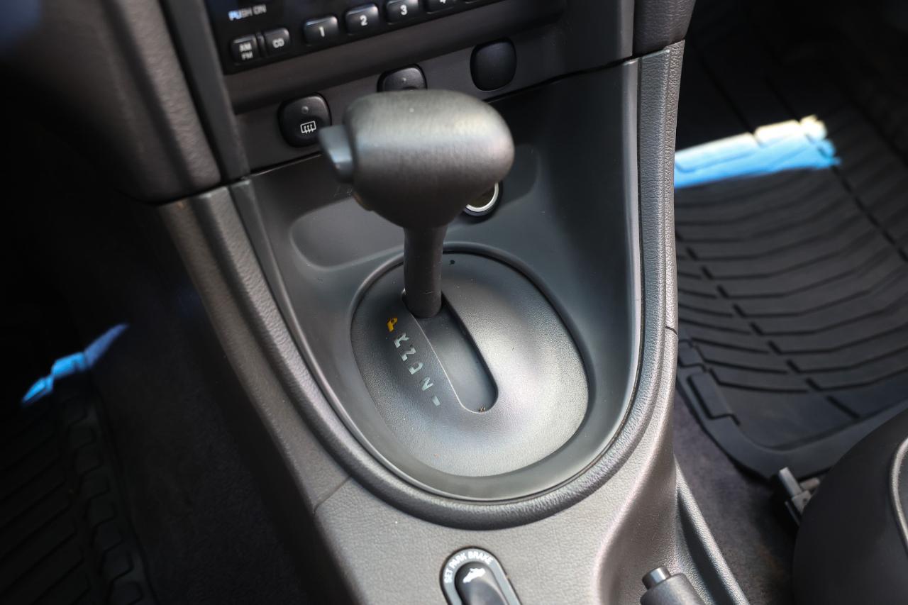 Ford Mustang  2002