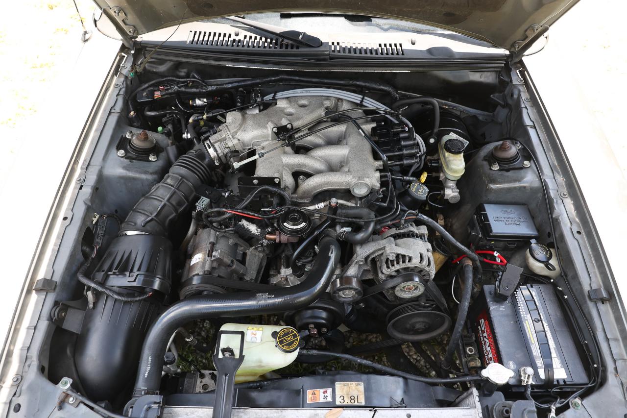 Ford Mustang  2002