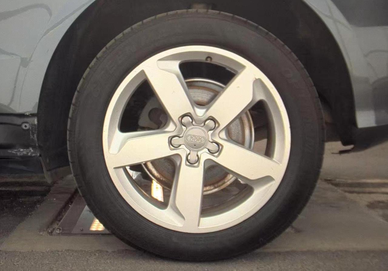 Audi Q5  2012
