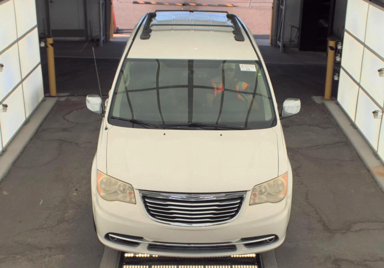Chrysler Town & Country  2013