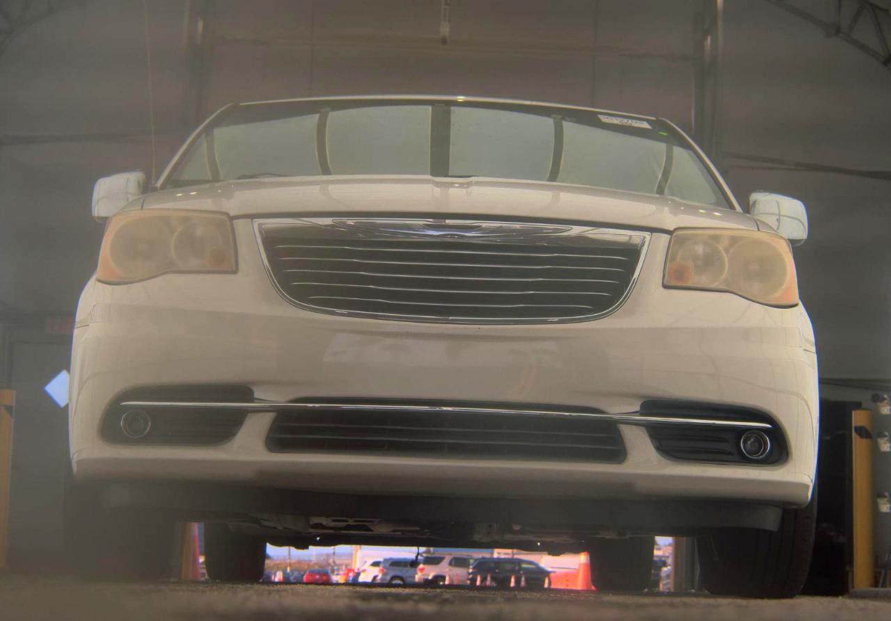 Chrysler Town & Country  2013