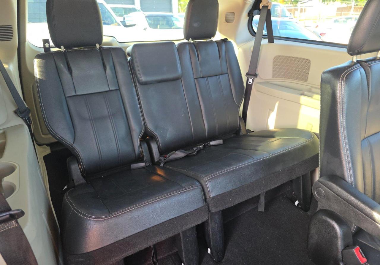 Chrysler Town & Country  2013