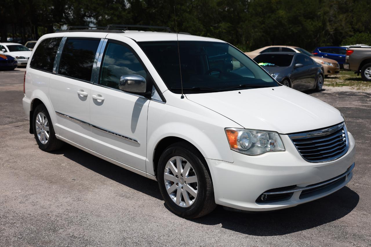 Chrysler Town & Country  2013