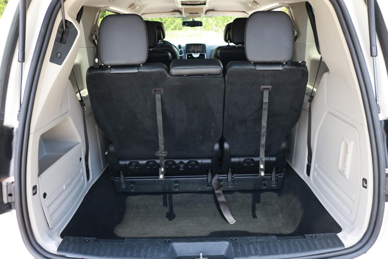 Chrysler Town & Country  2013