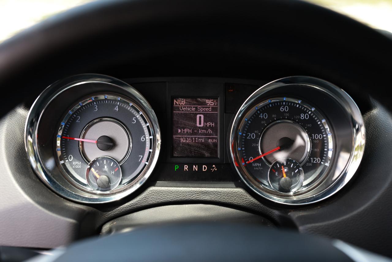 Chrysler Town & Country  2013