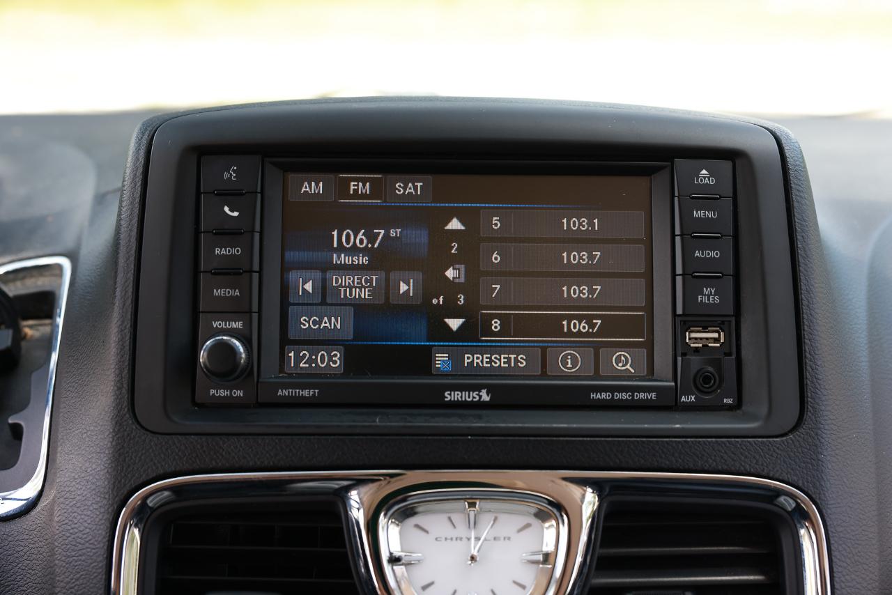 Chrysler Town & Country  2013