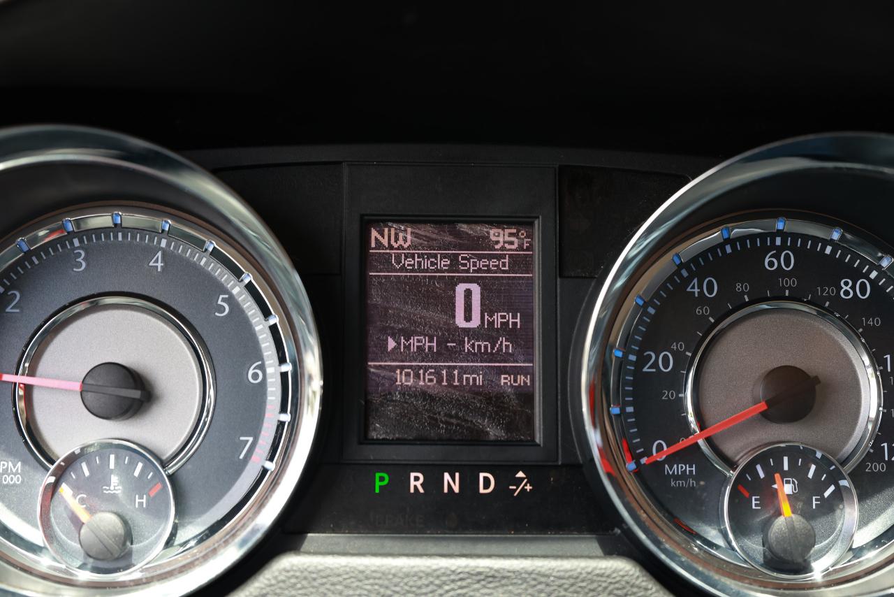 Chrysler Town & Country  2013