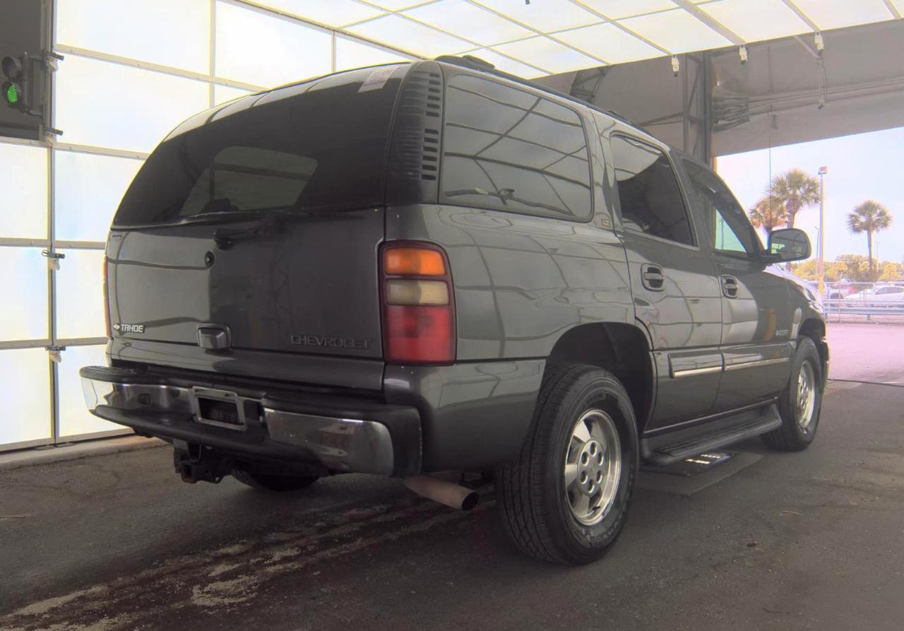 Chevrolet Tahoe  2002