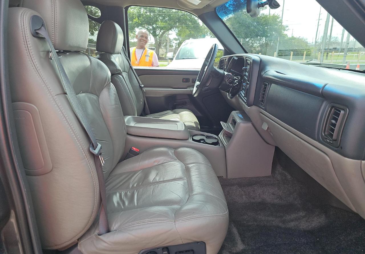 Chevrolet Tahoe  2002