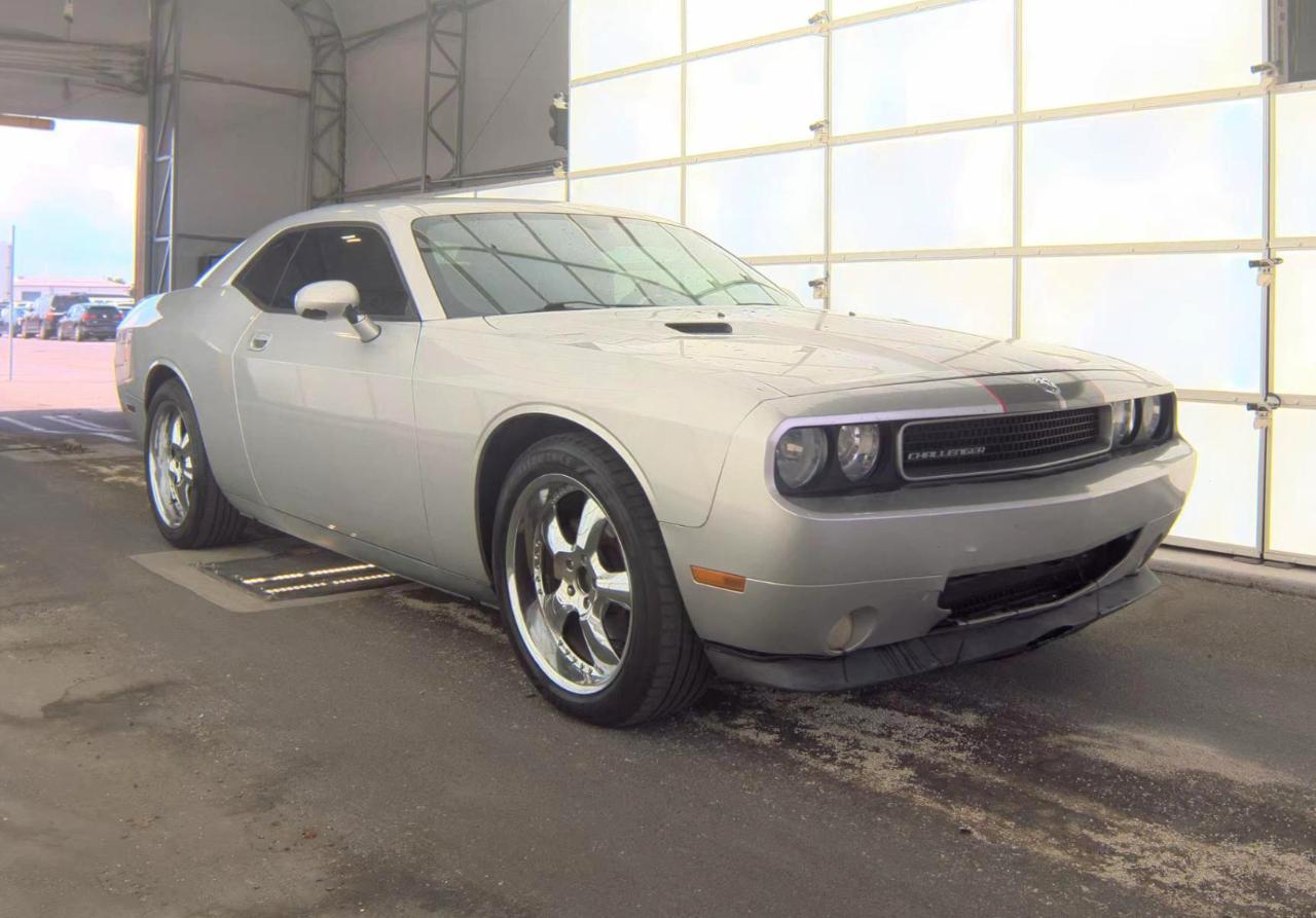 Dodge Challenger  2010