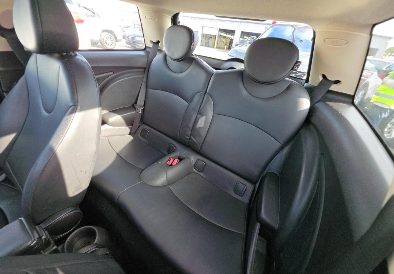 MINI Cooper Hardtop  2013