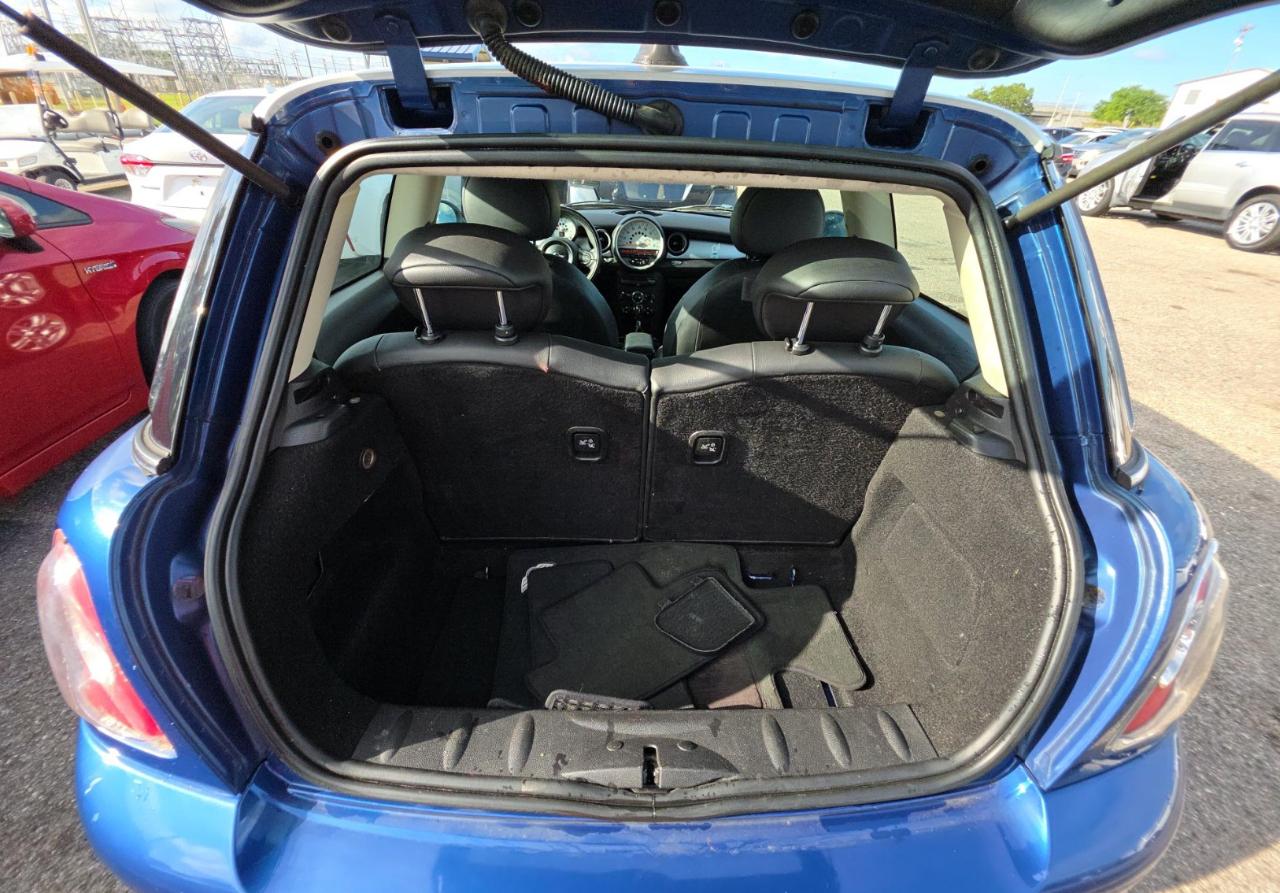 MINI Cooper Hardtop  2013
