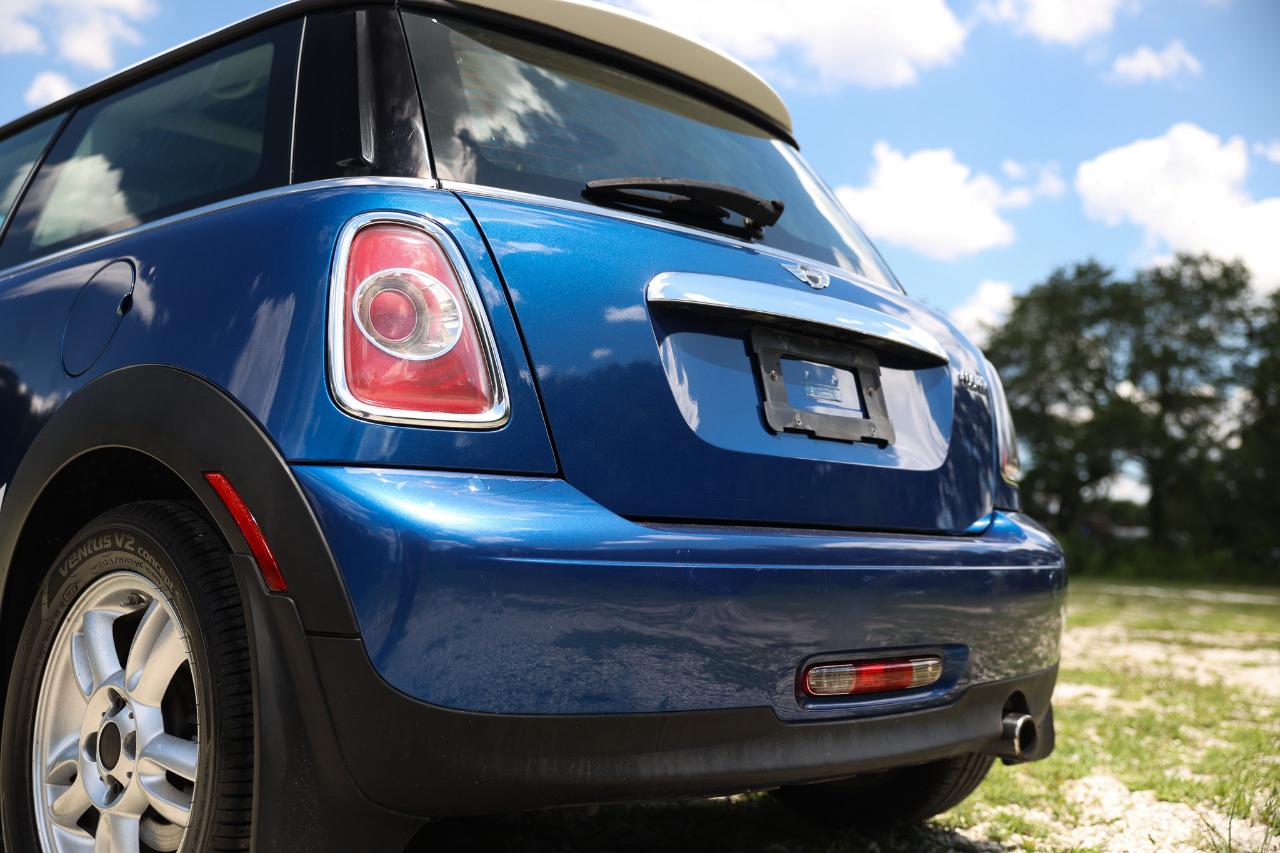 MINI Cooper Hardtop  2013