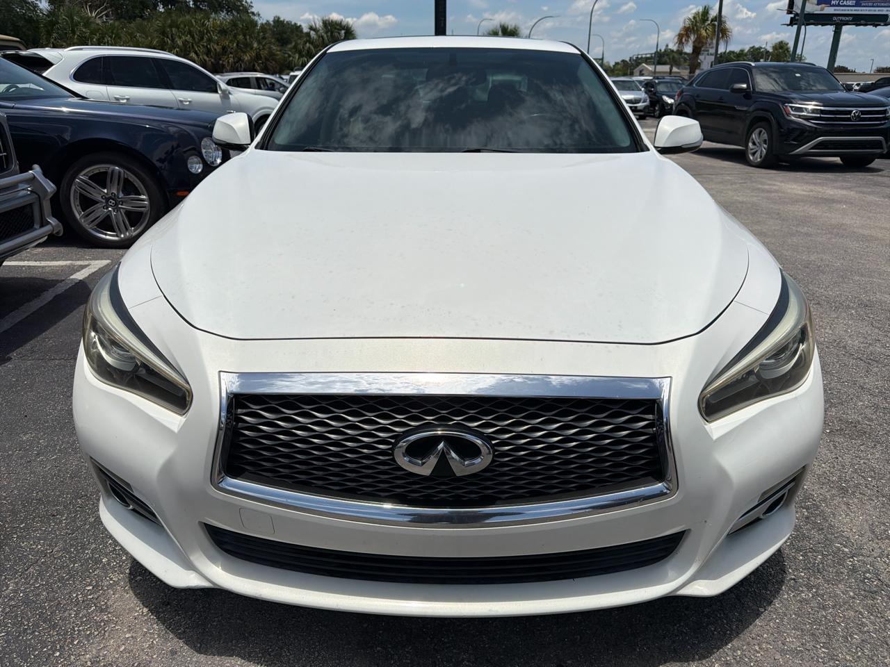 Infiniti Q50 Premium 2014