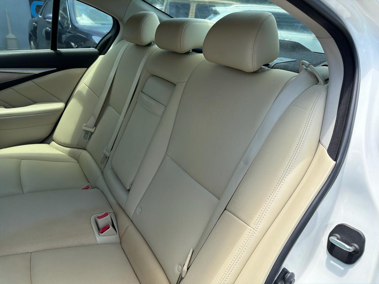 Infiniti Q50 Premium 2014