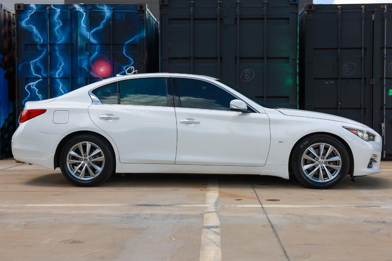 Infiniti Q50 Premium 2014