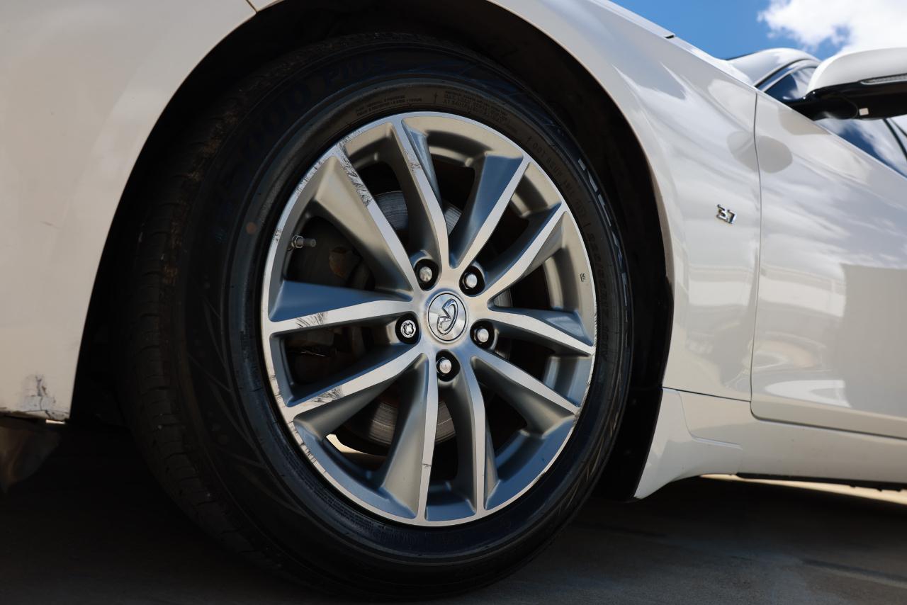 Infiniti Q50 Premium 2014