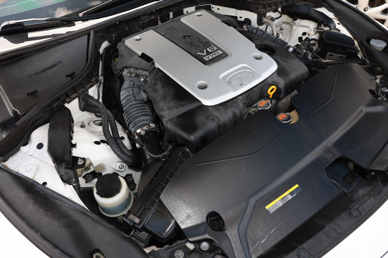 Infiniti Q50 Premium 2014