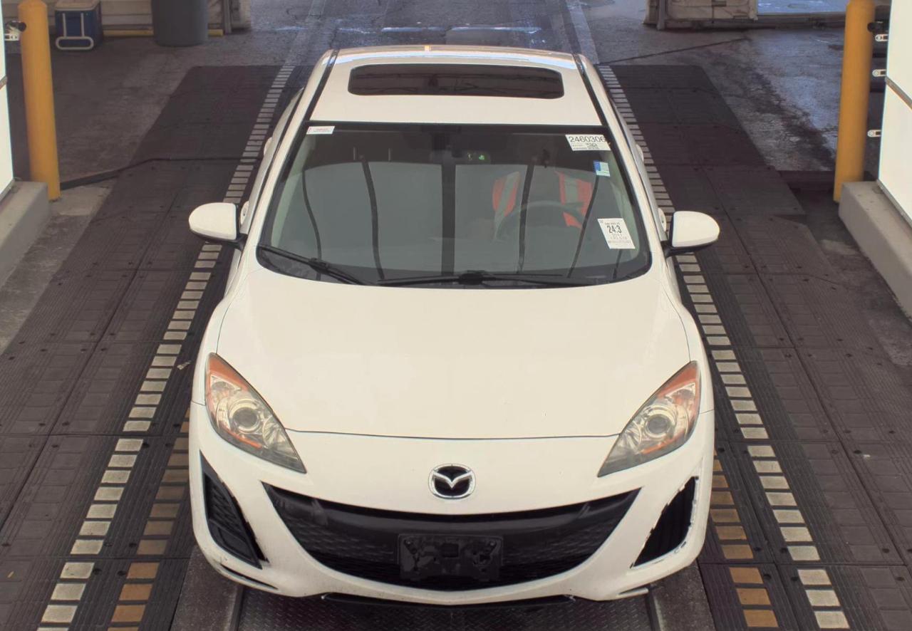 Mazda MAZDA3  2011
