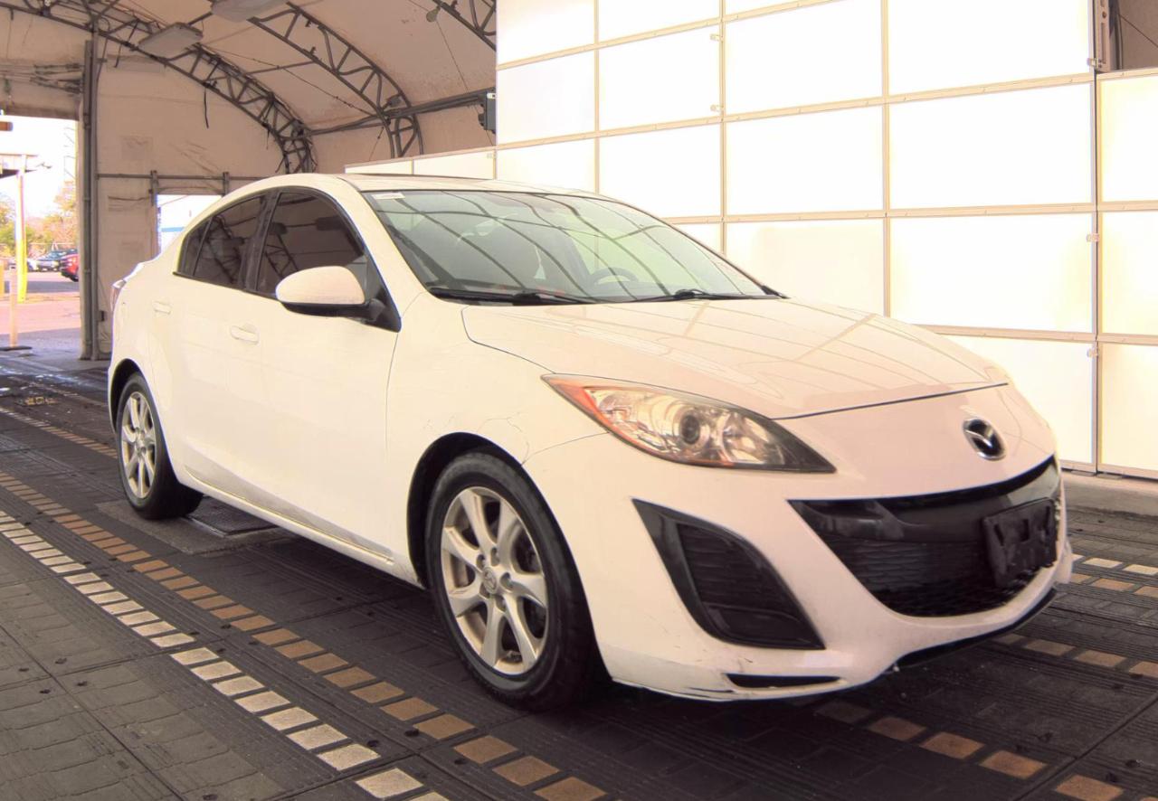 Mazda MAZDA3  2011