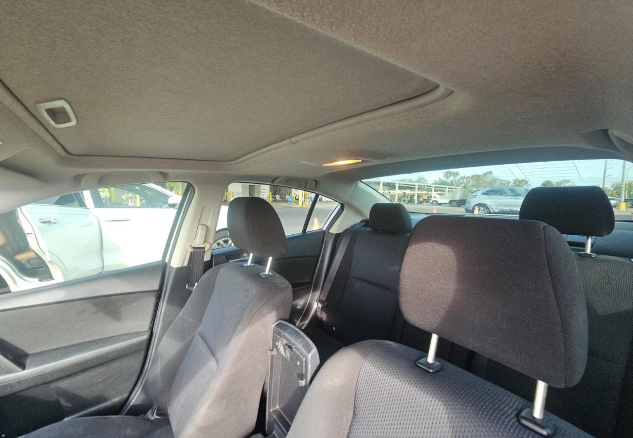 Mazda MAZDA3  2011