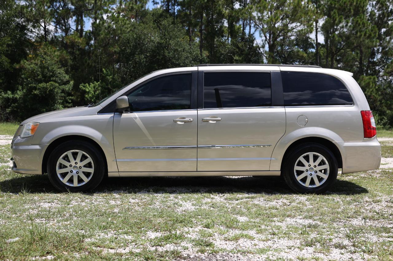 Chrysler Town & Country  2013