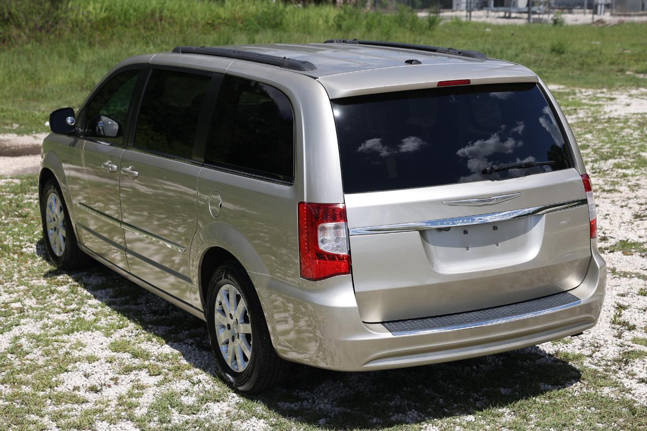Chrysler Town & Country  2013
