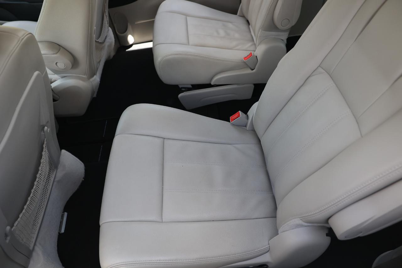 Chrysler Town & Country  2013