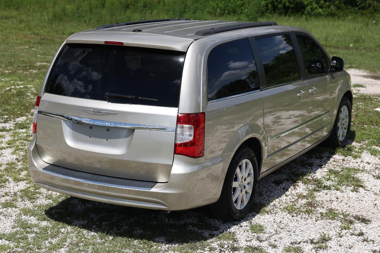 Chrysler Town & Country  2013