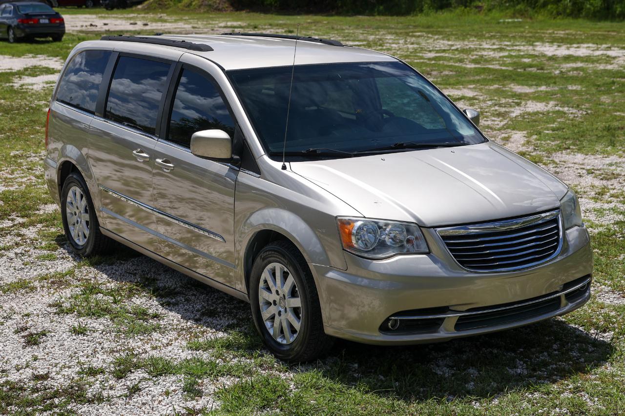 Chrysler Town & Country  2013