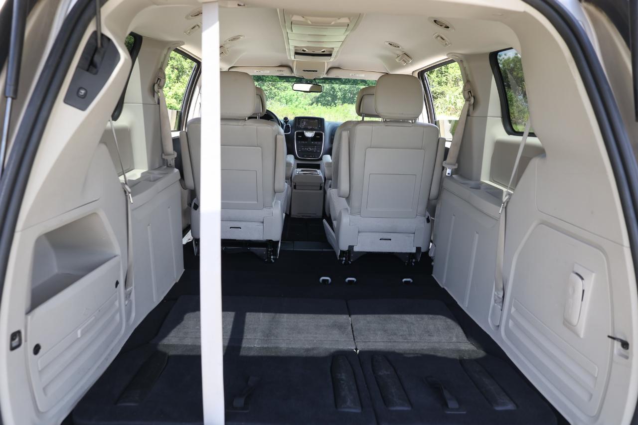 Chrysler Town & Country  2013