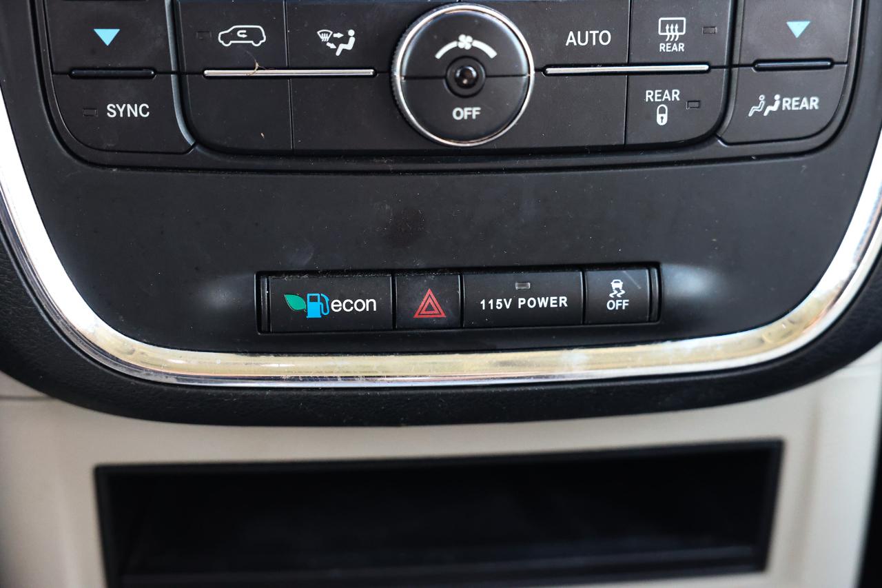 Chrysler Town & Country  2013