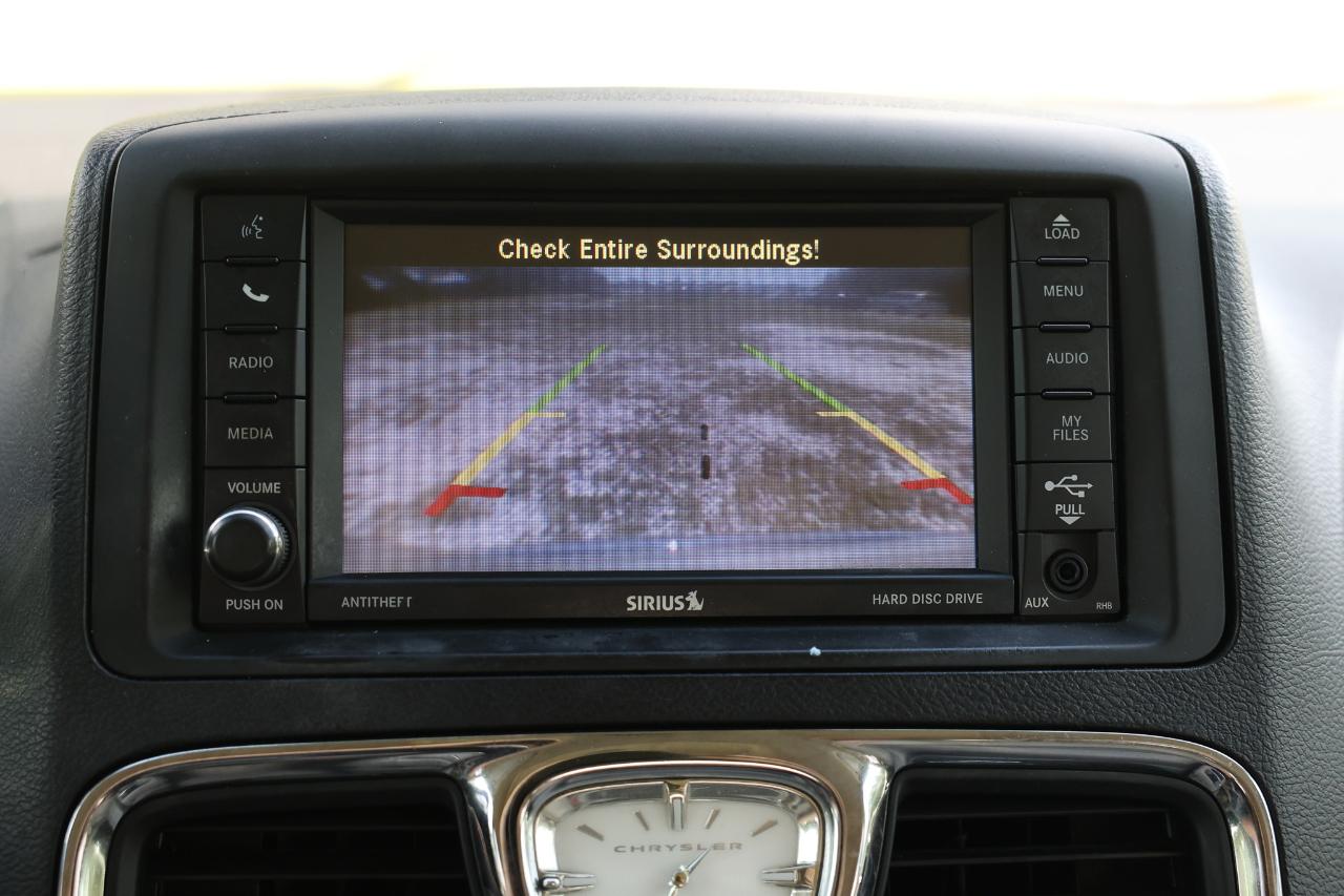 Chrysler Town & Country  2013